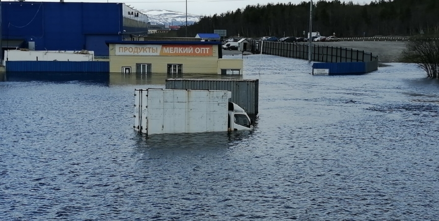 Минувшая весна в Мурманске запомнится единственным за 70 лет потопом