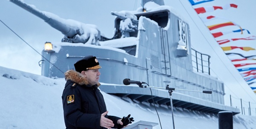 В Североморске отметили 80-летие поднятия флага на подлодке «К-1»