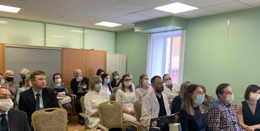 Специалисты мурманской «Пироговки» обсудили реабилитацию пациентов и обучение врачей