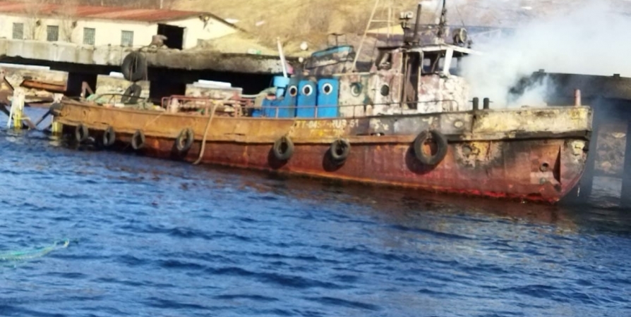В районе Ретинского загорелось судно «Прибой»