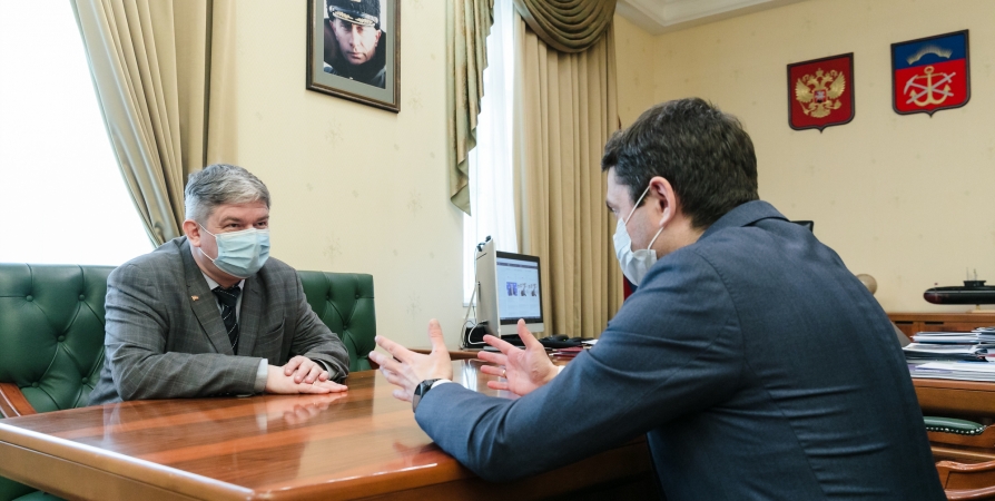 Губернатор обсудил электронное голосование с руководителем мурманского отделения КПРФ