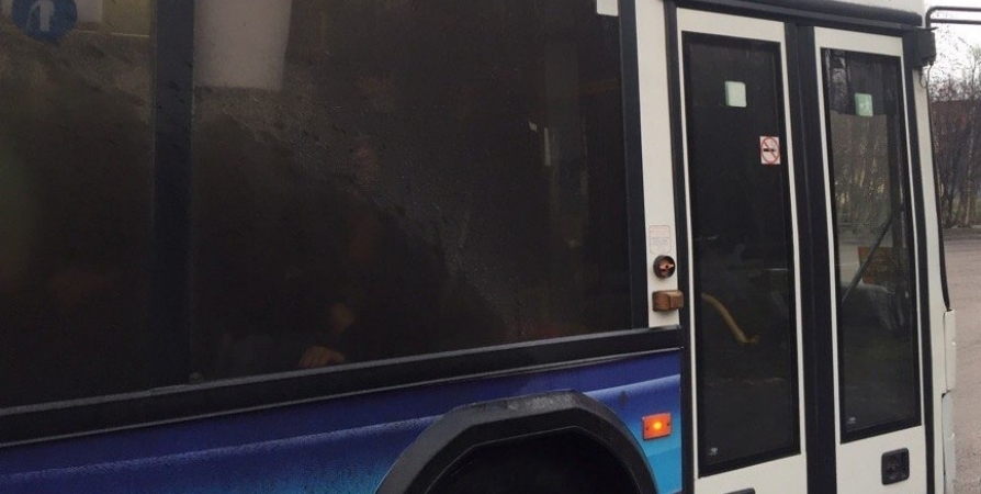 В автобусе №10 задержали агрессивного мурманчанина