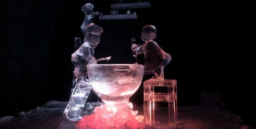 Благодаря морозам в «Снежной деревне» Кировска будет больше скульптур