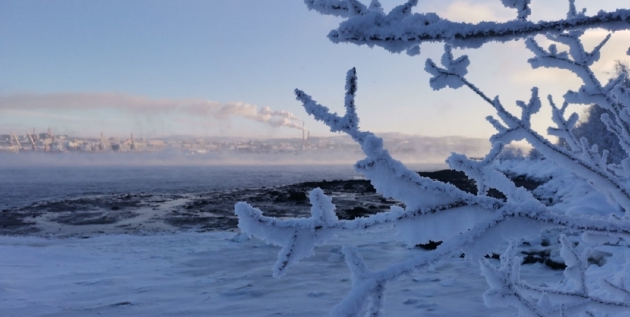 Сегодня на Кольском полуострове местами снег и сильный ветер