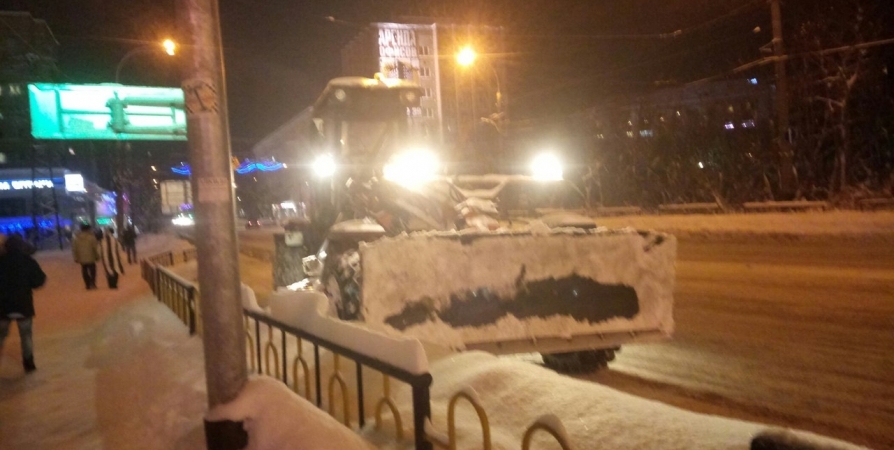13 тысяч кубометров снега вывезли с улиц Мурманска за сутки
