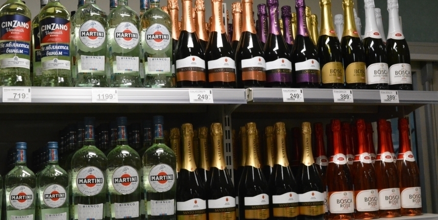 20-летнего мурманчанина поймали на краже алкоголя в гипермаркете