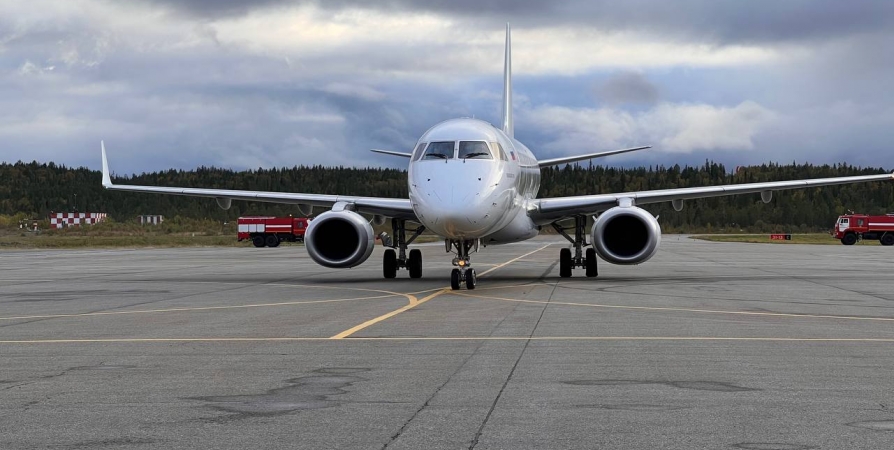 Мурманский аэропорт встретил первый самолет из Перми