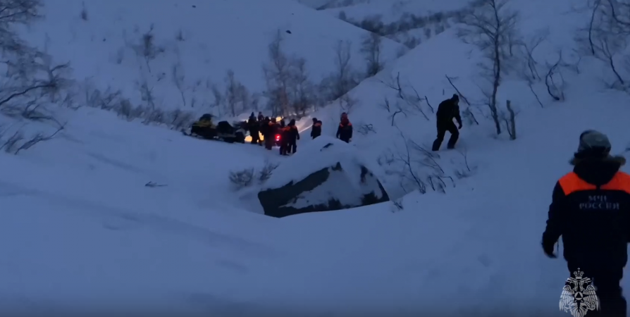 В Хибинах из-за сошедшей в ущелье лавины погибли два туриста