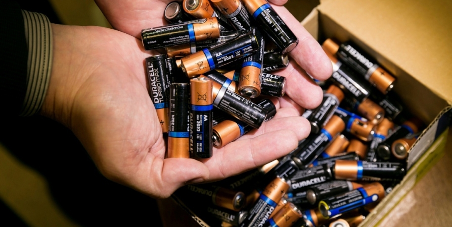 15 тонн батареек сдали жители Мурманской области за 4 года [адреса контейнеров]