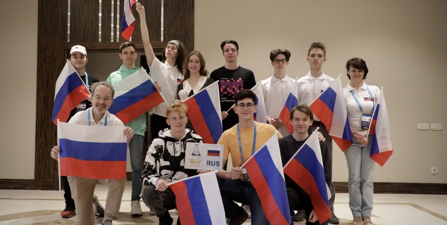 Юные химики из России будут представлять страну на Международной Менделеевской олимпиаде: организаторами выступили МГУ и Фонд Мельниченко