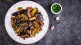 Вкусная и простая закуска из 2 овощей — рецепт запечённых овощей с домашней заливкой