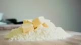 Знаменитый сахарный пирог: вкус божественный — не успеет остыть, как его съедят