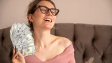 Госпожа Удача принесла подарки: 3 знака Зодиака — апрель принесёт богатство