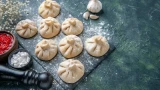 Хинкали дома: тонкое тесто и много сока — все просят поделиться рецептом