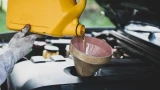 Отработка — новое золото: зачем СТО скупают масло бочками и экономят