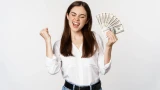 С 10 апреля деньги потекут рекой: 2 знака Зодиака окажутся под крылышком Небес — Вселенная засыпет финансами