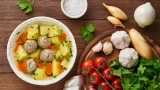 Суп с фрикадельками: готовить проще простого — 1 секрет не даст вермишели развариться