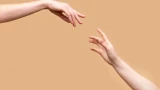 Спасаем руки от быстрого старения: техника массажа на 5 минут — такого эффекта не добиться кремами