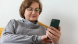 Из заезженной тётки в элегантную леди: от какой одежды нужно избавиться женщинам за 50 — список из 9 вещей