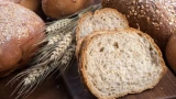 Ароматный пышный домашний хлеб: нереально вкусный — на магазинный даже смотреть не хочется