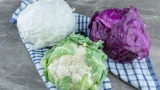 Вкуснее капусту мало кто пробовал: гости съедят сколько смогут и попросят положить с собой — готовится в рукаве