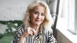 Женщины 50+ могут сочетать комфорт и элегантность: как создавать крутые образы — что делать, чтобы выглядеть дорого и смело