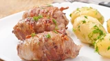 Рецепт этой заливки почти никому незнаком: мясные рулетики будут иметь незабываемый вкус — секрет в горчице