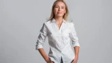 Рубашки раньше не носила: теперь поняла, что это модный элемент гардероба — целый день слушаю комплименты