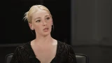 «Муж сказал — собирайся на ферму»: Настя Ивлеева устроила скандальную фотосессию в деревне