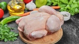 Химические тушки: как очистить покупную курицу от заводских наполнителей — по опыту работницы птицефабрики
