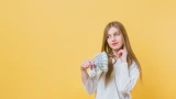 Деньги и звёзды: 2 знака Зодиака — кому повезёт с финансами с 25 мая 2025 года