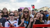 Кормухина и Варвара споют на Пяти Углах с мурманскими вокалистами