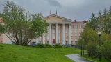 Из-за телефонных угроз утром был ограничен вход в Облдуму — источник