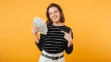 Деньги посыпятся с Небес: 2 знакам Зодиака придётся покупать новый кошелёк — настолько им повезёт уже 28 мая 2025 года