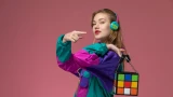 Правило «3 цвета»: как выглядеть дорого без стилиста — всё до безобразия просто