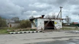 Зарядка, освещение, видеонаблюдение: жители Ловозеро обсуждают новую остановку