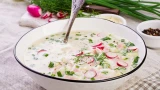 Окрошка летом: традиционная или с оригинальным вкусом — что добавить