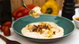 Стоит раз приготовить, и других котлет вы не захотите: вкусный и невероятно ароматный рецепт с сырным соусом