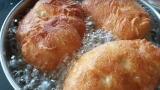 Без дрожжей на кефире делаю удачное тесто: пирожки получаются вкуснейшими — мягкие, пышные, как в лучших кофейнях