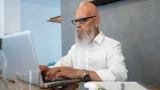 Богатство приходит к тем, кто понял эти 6 законов жизни: цитаты Стива Джобса — выстраданная мудрость