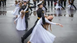 Пары всех возрастов закружатся в вальсе под музыку сороковых на Морвокзале в Мурманске