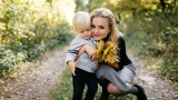 Маменькин сынок — это диагноз: 6 ошибок женского воспитания, которые мешают мужчине состояться