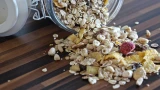 Овсянка надоела: сделают кашку вкусной 2 добавки — получите от завтрака удовольствие