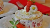 На праздники готовлю торт «Три стакана»: хлопот немного, а вкус с магазинным не сравнить — фирменный рецепт