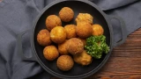 Балую семью картофельными крокетами с сыром: дома намного вкуснее, чем в ресторане — как приготовить