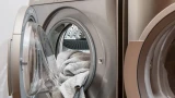 Нельзя оставлять дверцу стиралки открытой: 6 веских причин — мастера ругаются