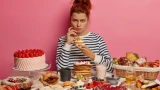 Чем мы кормим своё тело: 2 продукта, которые онкологи не кладут в тарелки — иначе рак неизбежен