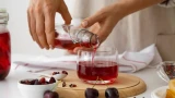Бруснично-вишнёвая наливка: как приготовить изысканный напиток за один день — секреты домашнего волшебства