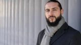 Камни вместо цветов: 5 традиций евреев, которые изумляют русских — не только предрассудки о жадности