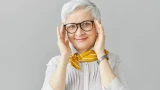 9 стильных перемен, которые стоит сделать после 60 лет